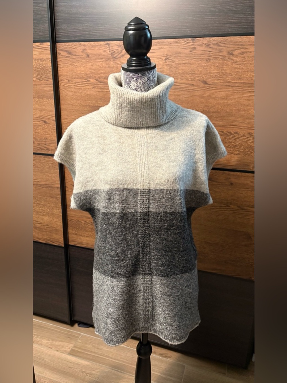 Marks and Spencer Collection sweater vest size M